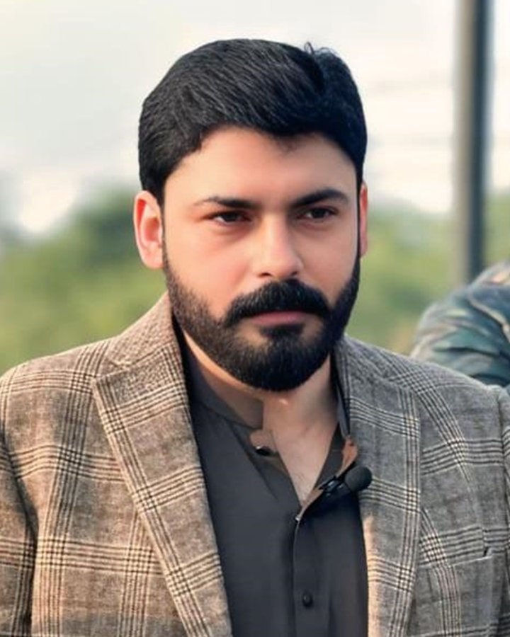 Malik Shahbaz Munir, CEO Azan Villas